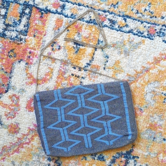 Dainty Aztec Beaded Flap Closure Metal Chain Mini Crossbody Bag Gray Periwinkle - Picture 9 of 11